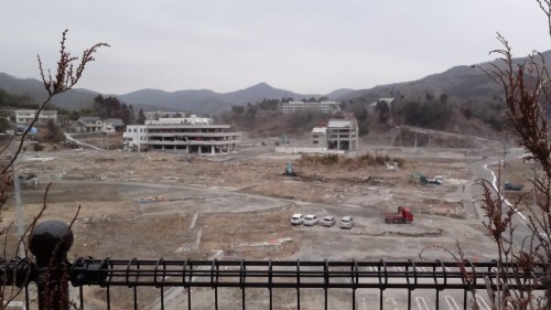 地域医療センターから見える旧庁舎